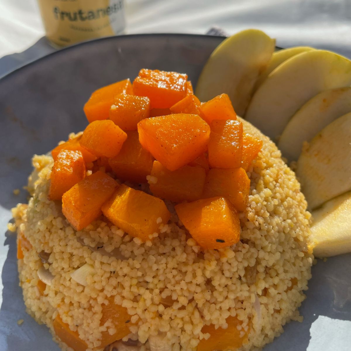 Ensalada de cuscús con calabaza y manzana